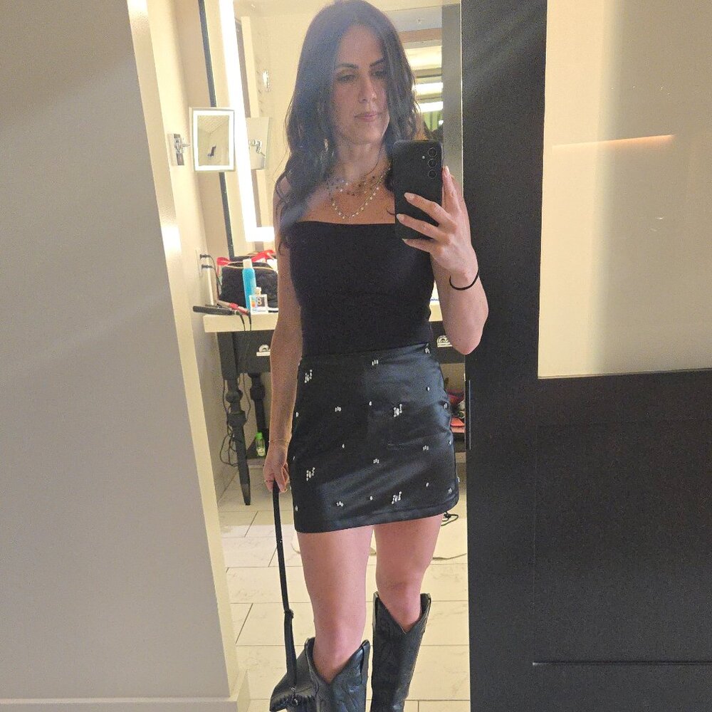 Meet your Posher, Monica